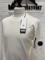 CP COMPANY 023A Diagonal Raised Fleece Crew neck Sweatshirt in White   -   Medium / P2P 21” - Image 4