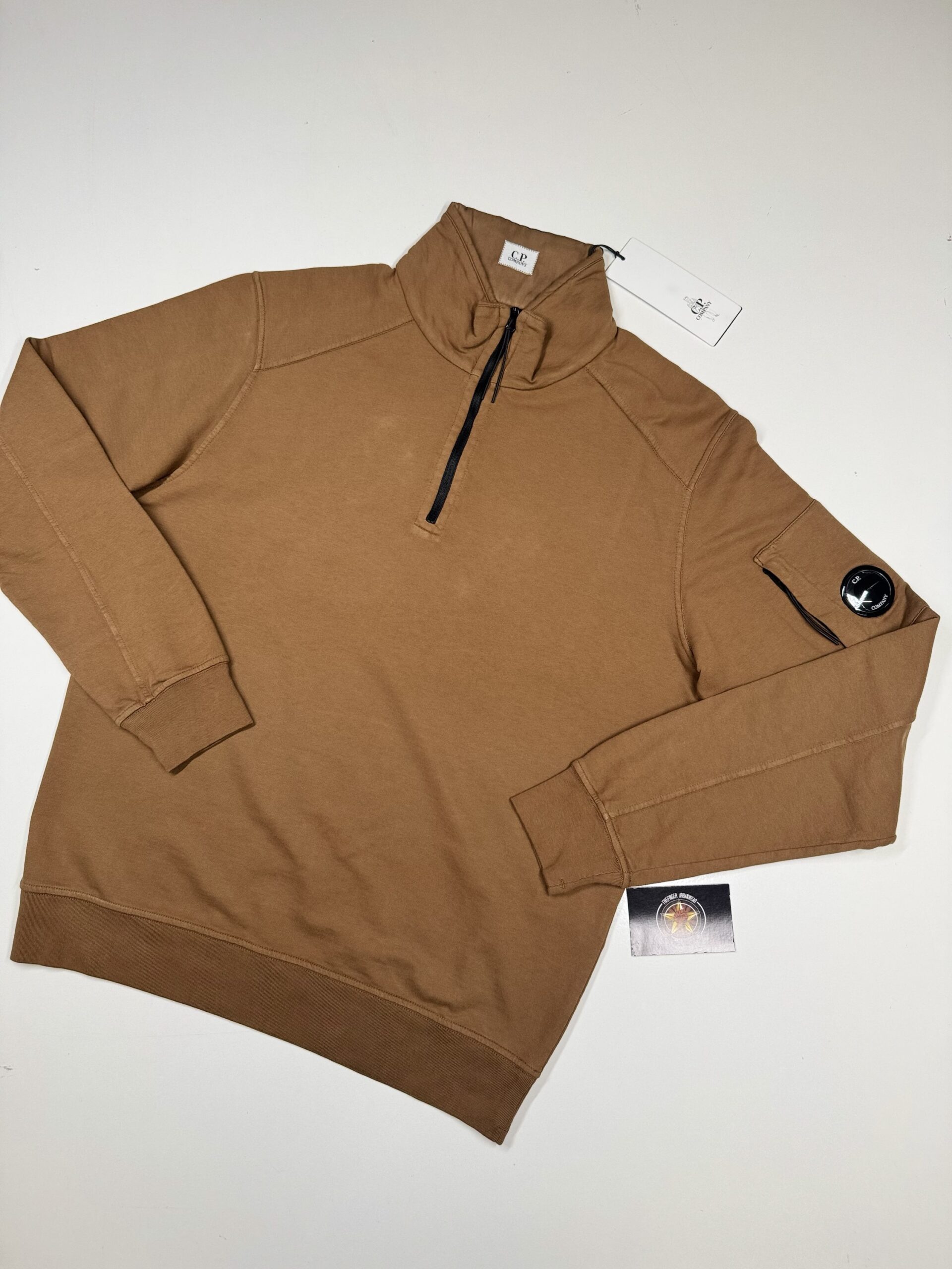 img_0081 CP company 059A Light Fleece 1/4 zip Sweatshirt in Brown - Image 1