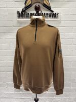 CP company 059A  Light Fleece 1/4 zip Sweatshirt in Brown - Image 4