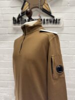 CP company 059A  Light Fleece 1/4 zip Sweatshirt in Brown - Image 5
