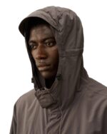 CP COMPANY 132A FLATT NYLON HOODED LENS OVERSHIRT IN BOULEVARD VIOLET. - Image 11