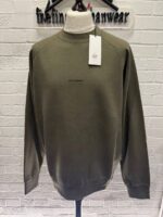 Cp Company 153A Brushed Emerized Diagonal Fleece Sweatshirt in Grape Leaf   -  XL / P2P 25.5” - Image 4