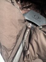 C.P. COMPANY 006A METROPOLIS PERTEX HOODED DOWN JACKET IN RUM & RAISEN - Image 6