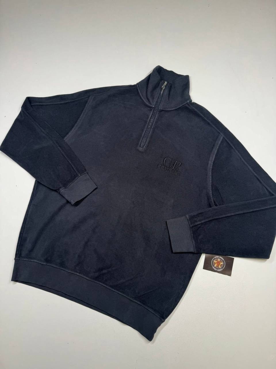 img_1675 CP Company 1/4 zip Brushed & Emerized Diagonal Fleece Sweatshirt in Black Sand - Large. / P2P 24”. - Image 1