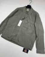 C.P. COMPANY 090A Chrome-R Zipped Overshirt in GREEN / 674 - Image 4