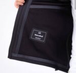 CP COMPANY 004A METROPOLIS SERIES METROSHELL HOODED JACKET IN BLACK. - Image 5