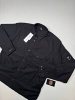 CP COMPANY 126A ORGANIC GABARDINE BUTTONED UTILITY OVERSHIRT IN NAVY / 888  -   Small / P2P 21” - Image 3