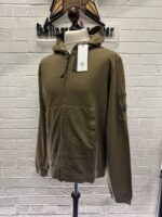 CP COMPANY GARMENT DYED LIGHT FLEECE OPEN HOODED SWEATSHIRT IN BUTTERNUT - Large / P2P 22.5” - Image 3