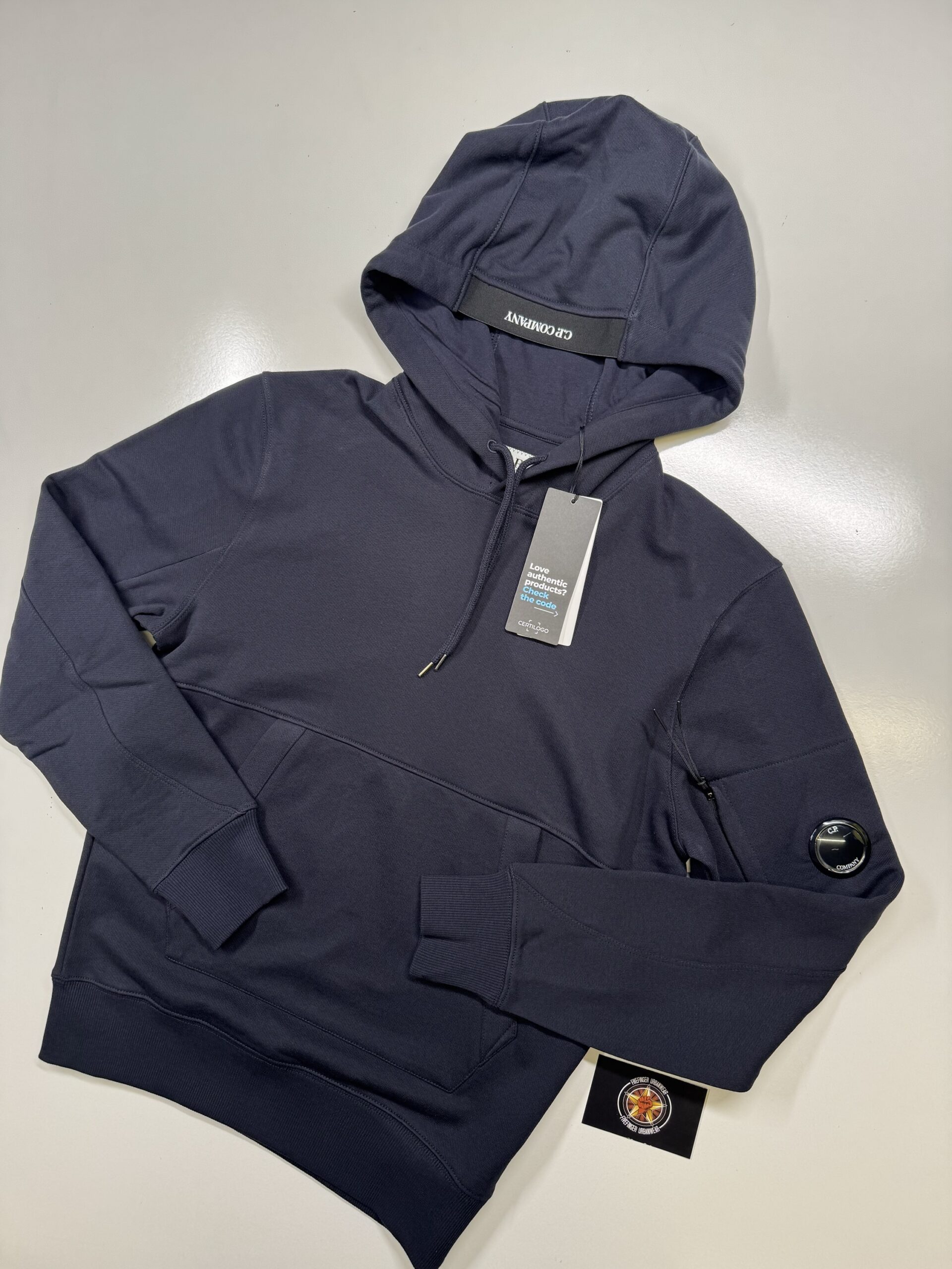 img_4492 CP COMPANY 023A Diagonal Raised Fleece Hooded Sweatshirt in Navy - XS. / P2P 20” - Image 1