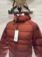 CP COMPANY 079A eco Chrome R Down Goggle Jacket in Scooter Red Size 44 / XS. / 21.5” p2p. - Image 9