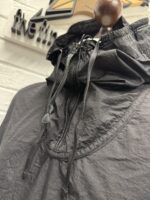 CP COMPANY 107A TAYLON L HOODED OVERSHIRT IN BLACK - Image 9