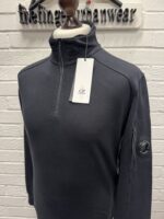 CP Company 027A Diagonal Raised Fleece 1/4 zip Sweatshirt n Black - Image 4