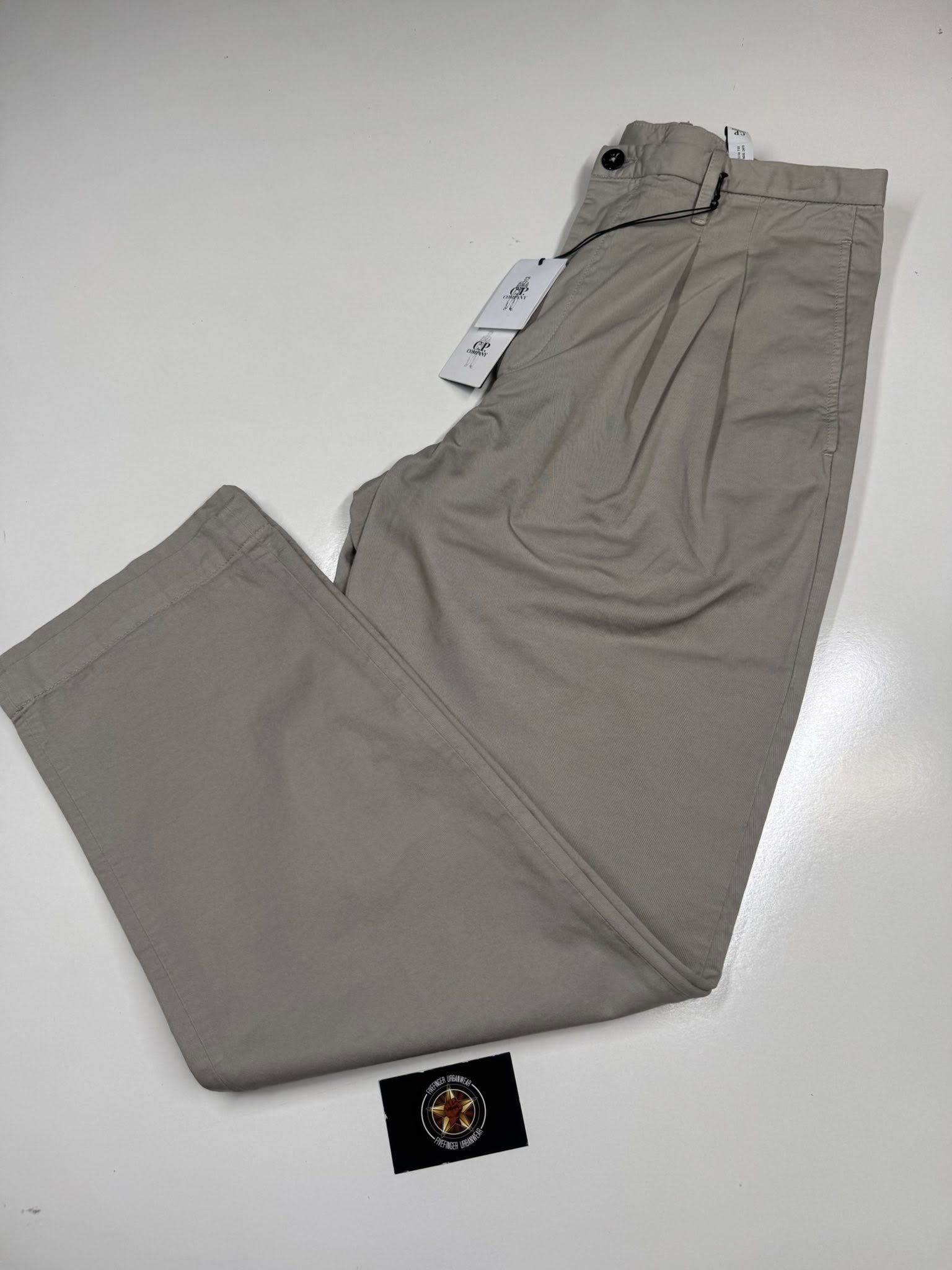 597819615_779919278469718_3121710432761018297_n CP Company 136A cotton gabardine pants Size 48 /. W32”/L32” - Image 1