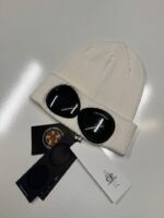 CP COMPANY COTTON GOGGLE BEANIE IN WHITE 