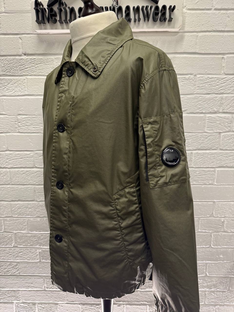CP COMPANY 187A OPAL LENS JACKET IN GREEN - Large / P2P 24