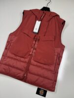 C.P. COMPANY SHELL-R MIXED GOGGLE VEST IN SCOOTER RED