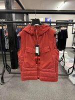 C.P. COMPANY SHELL-R MIXED GOGGLE VEST IN SCOOTER RED - Image 6