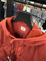 C.P. COMPANY SHELL-R MIXED GOGGLE VEST IN SCOOTER RED - Image 2