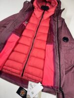 CP Company 155A  Goretex Infinium Mixed Hooded 2 in 1 Jacket in purple - Image 2