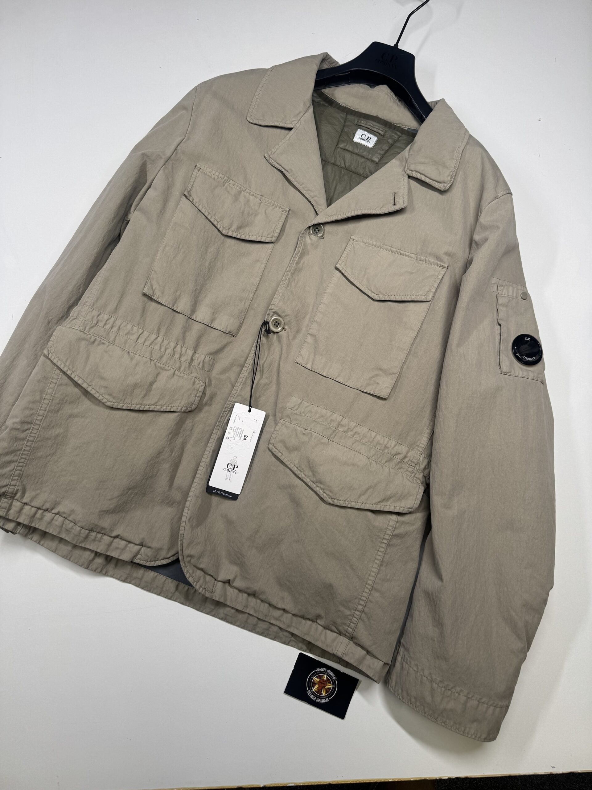img_0978 CP Company 277A 50 FILI Rubber 2 in 1 Lens Jacket in silver sage - Size 56 / 3XL. / 26” P2P outer - Image 1