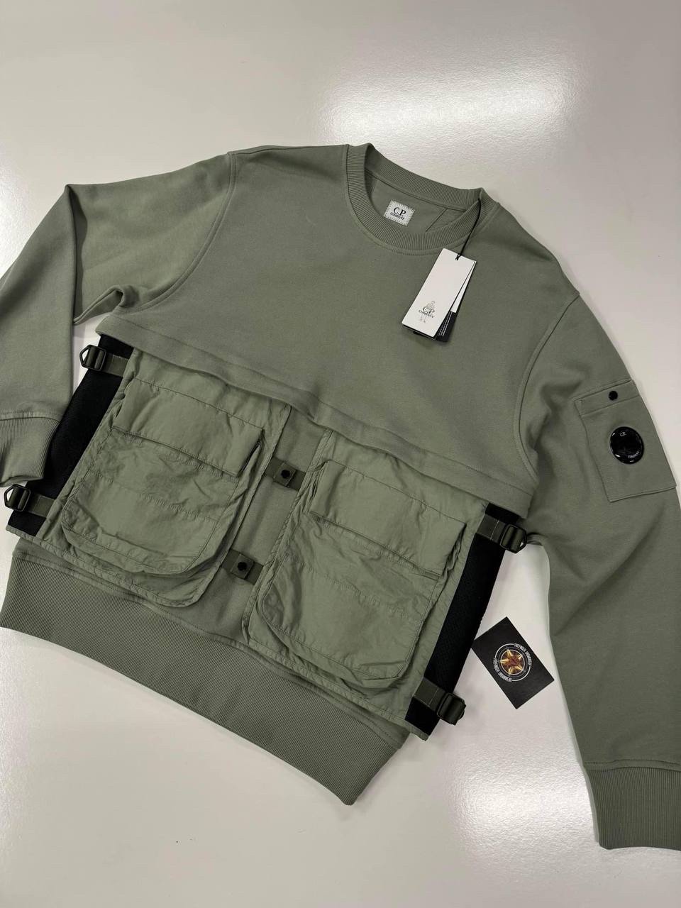 img_8324-3 CP Company 048A Diagonal Raised Fleece crew sweatshirt - Green - Image 1