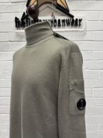C.P. Company 237A Turtleneck Re-Wool pull over in Walnut  -    Size 54 / XXL  / P2P 23” - Image 5