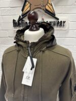 CP Company 161A Diagonal Fleece Hooded full zip Sweatshirt in Green  • XS  / P2P 19.5” - Image 6