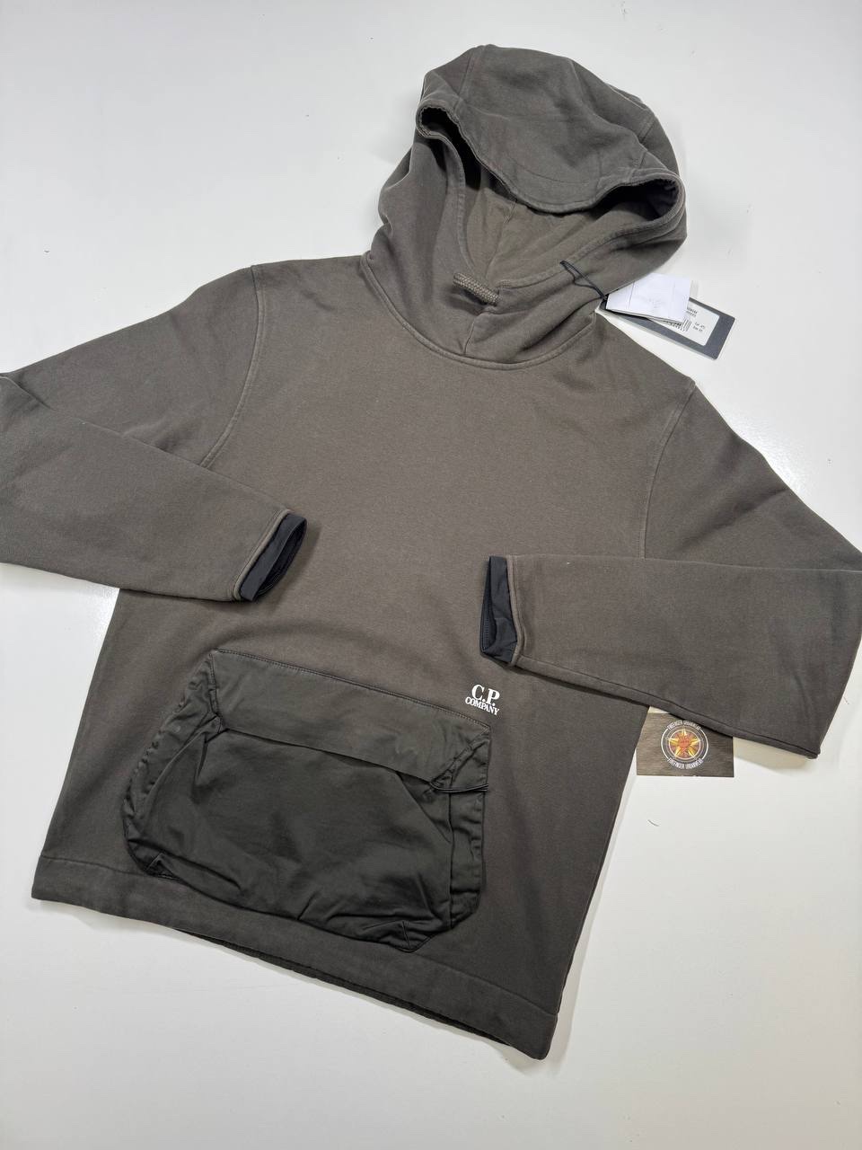 img_6950 CP Company 319A Diagonal Fleece Hooded Sweatshirt in Green • XS / P2P 20” - Image 1