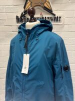 Cp Company 014A Flatt Nylon Reversible Hooded Lens Jacket in blue - Image 8