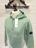 CP COMPANY 023A Diagonal Raised Fleece Hooded Sweatshirt in Green  -  XS. / P2P 20” - Image 6