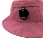CP COMPANY Chrome R Lens Bucket Hat - Red Bud 577