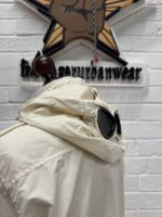 CP COMPANY 018A FLATT NYLON GOGGLE OVERSHIRT IN PISTACHIO - Image 10