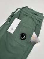 CP COMPANY 161A JOGGING PANT IN LIGHT  FLEECE - DUCK GREEN / 649 - Image 2