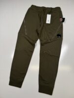 CP COMPANY 084A DIAGONAL RAISED FLEECE JOGGING PANTS IN GREEN / 683 - Image 3