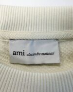 AMI PARIS Patch Heart Sweatshirt in Off White / Red - Image 4