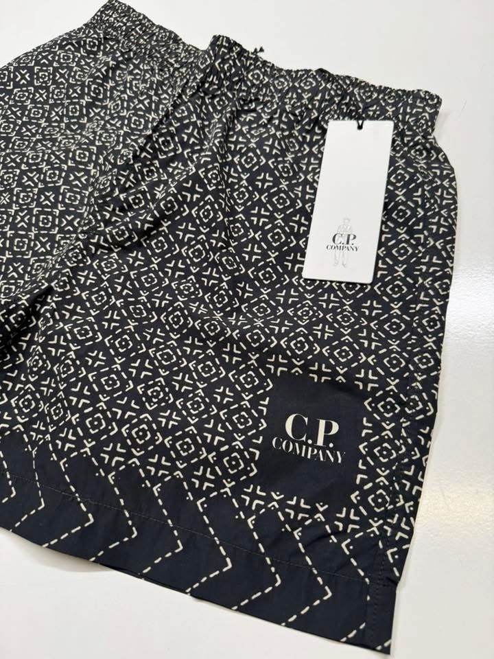 img_6748-2 C.P. Company flatt Nylon baja-print shorts - Black - Image 1