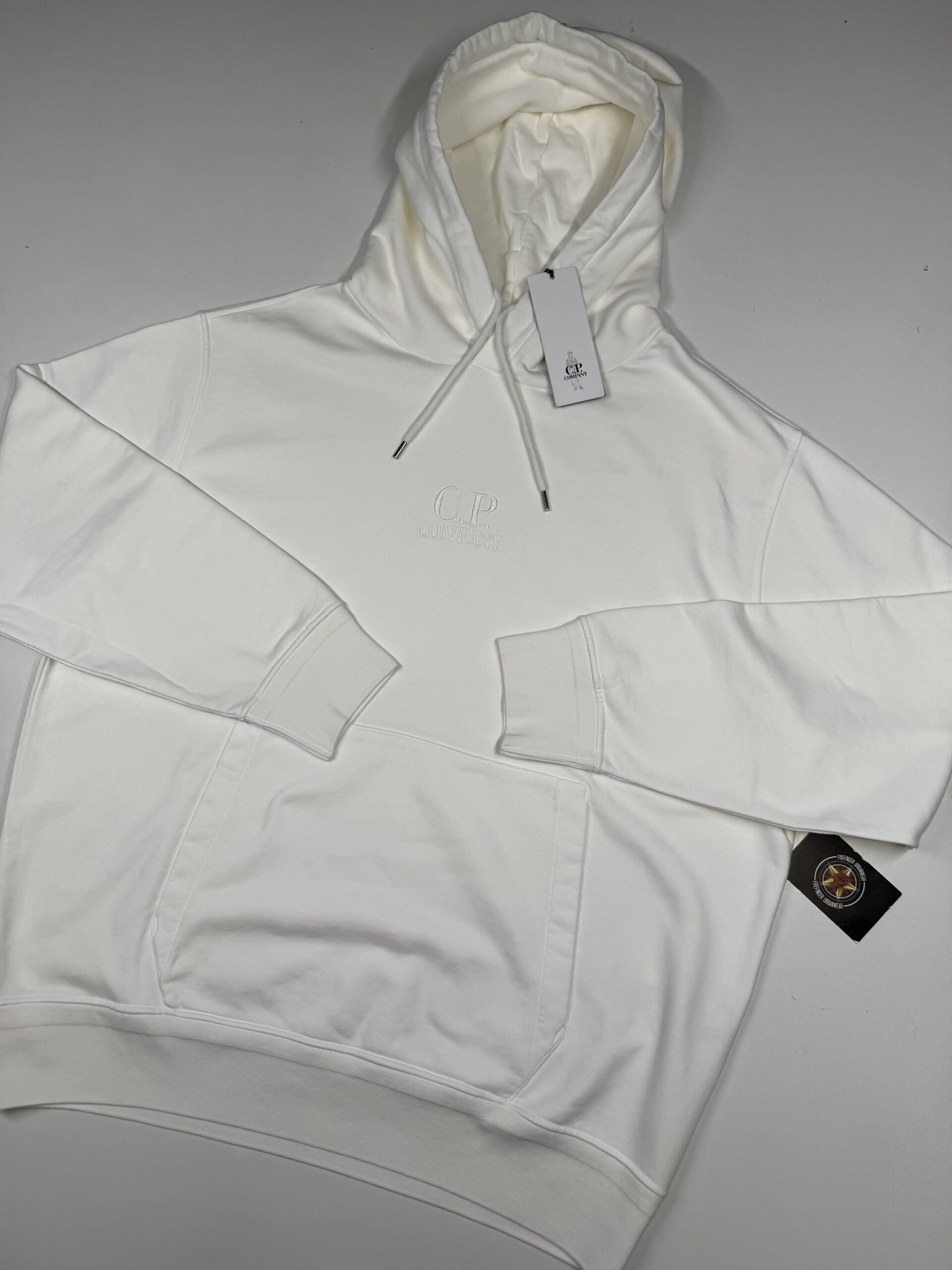 img_7960-3 CP COMPANY 099B COTTON DIAGONAL FLEECE HOODED SWEATSHIRT IN WHITE / 103 - XXL. / P2P 27” - Image 1