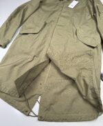 CP COMPANY 069A TWILL LONG PARKA LENS JACKET IN VINTAGE KHAKI -    Large / P2P 24” - Image 2