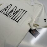 Ami Paris Cream Print Short sleeves t-shirt in thick cotton jersey.