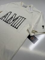Ami Paris Cream Print Short sleeves t-shirt in thick cotton jersey.