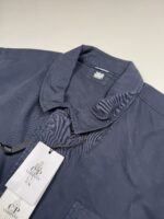CP COMPANY 128A ORGANIC GABARDINE OVERSHIRT IN NAVY - Image 2