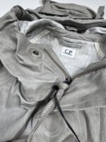 CP Company 217A waterproof goggle jacket in toob two - Vintage khaki / 327 - Image 3