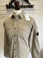 CP COMPANY 140A ORGANIC GABARDINE BUTTONED SHIRT IN VINTAGE KHAKI - Image 4