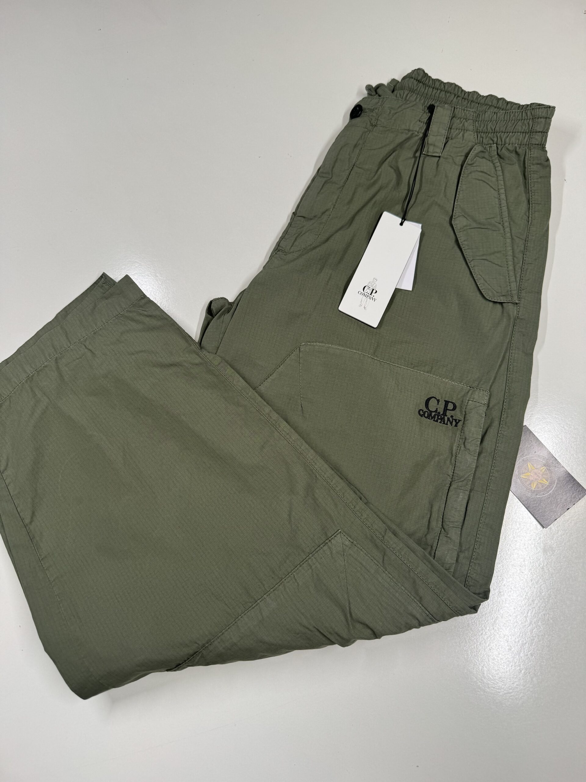 img_9425 CP Company 272A Cargo Pants in Cotton rip-stop - Green Thyme / 669 - Image 1