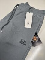 CP COMPANY 100B JOGGING PANT IN COTTON DIAGONAL FLEECE - BLUE DOVE GREY / 872 - Image 2