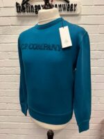 CP COMPANY 096A COTTON FLEECE CREW SWEATSHIRT IN PETROL BLUE  •  XS. / P2P 21” - Image 3