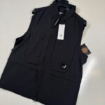 CP Company 131A  C.P. Shell-R Lens Gilet / Vest in Black  •  Large / 22” P2P.