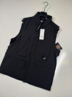 CP Company 131A  C.P. Shell-R Lens Gilet / Vest in Black  •  Large / 22” P2P.