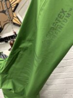 CP COMPANY x ONE BLOCK DOWN COLLABORATION 008A Goretex Infinium windstopper goggle Jacket in Green - Image 15