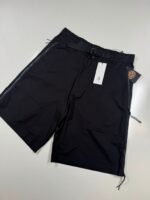 CP COMPANY METROPOLIS 010A HYST BERMUDA CARGO SHORTS IN BLACK